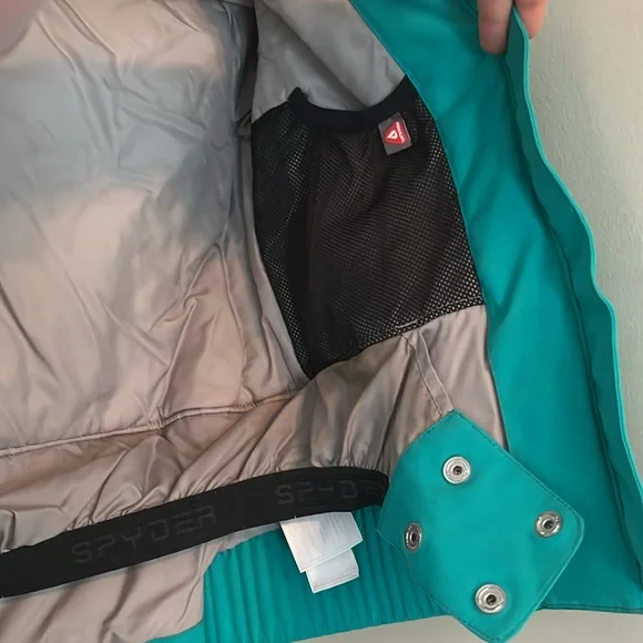 Spyder ski jacket with powder skirt